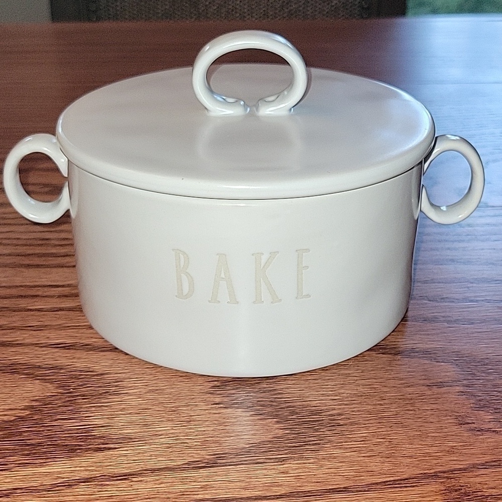 RAE DUNN Studio small stoneware baking dish. Words "BAKE" on the side. 5.5" dia.